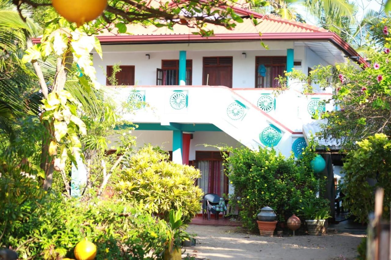 Mallika Guest House 탕갈레 외부 사진